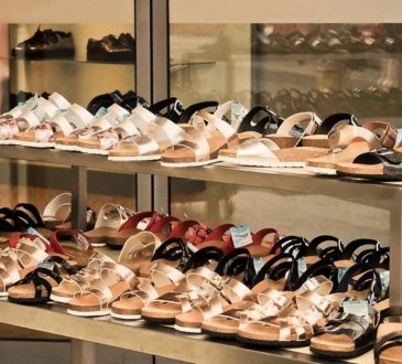 10 Best Footwear Deals This Week – Save Up to 60% Now